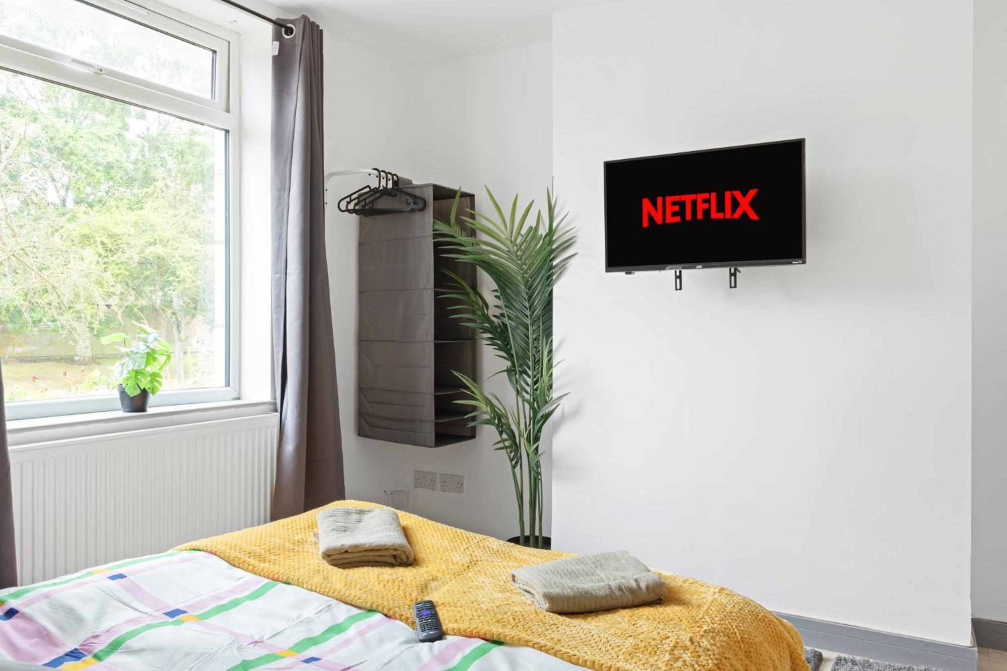 Stanion Luxurious 3 Bedroom Modern House Northamptonshire, Double, Twins, Single, Free Parking, Free Wi-Fi, Pets, Up To 8 Sleeps, 4 Smart Tvs Корби Екстериор снимка